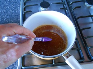 apple-crumble-caramel-step3 kipkitchen.com #AppleCrumble #dessert #recipe