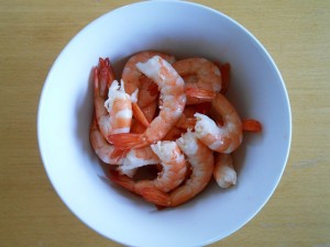 Shrimps with shells removed kipkitchen.com #shrimps #StirFry #HotSauce #recipe #dinner
