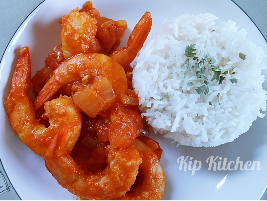 Shrimps Stir Fry in Hot Sauce | kipkitchen.com #shrimps #StirFry #HotSauce #recipe #dinner