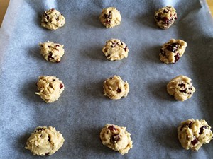 Cranberry Cookies Step 4b | kipkitchen.com | #baking #cookies #recipe