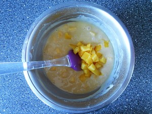 Easy Muffin Recipe with Mango-Add mango cubes to mix | kipkitchen.com #muffin #mango #recipe