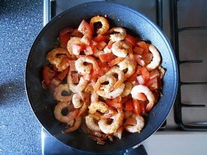 Shrimp Stir Fry in Hot Sauce|kipkitchen.com #shrimp #stirfry #hotsauce #recipe #dinner